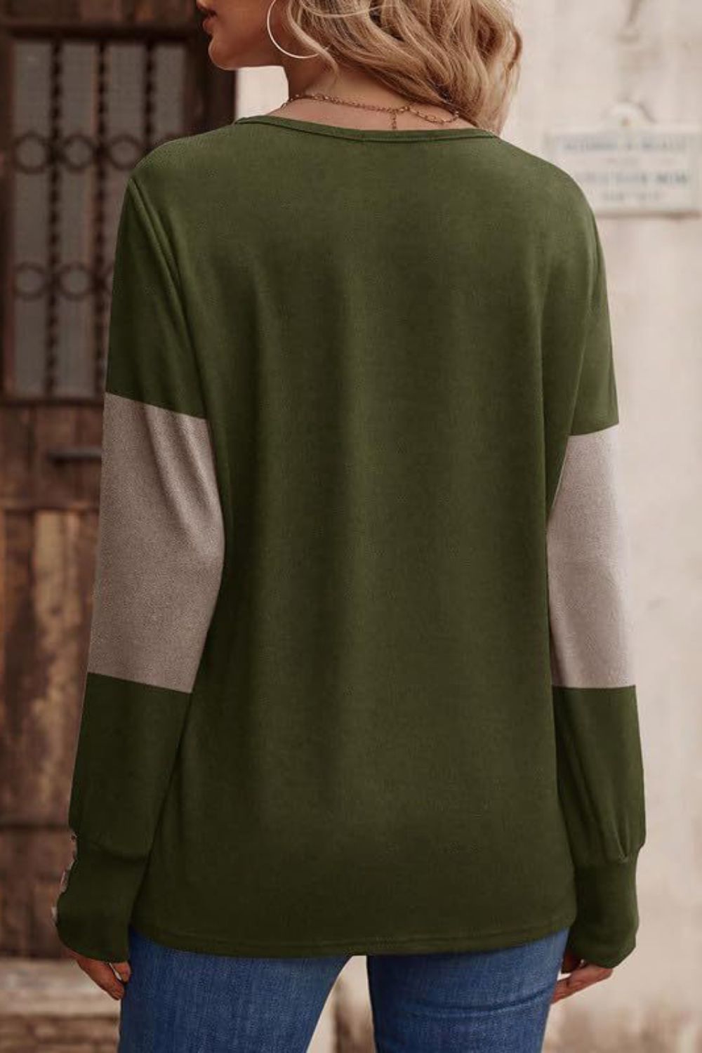 Decorative Button Contrast V-Neck Long Sleeve T-Shirt